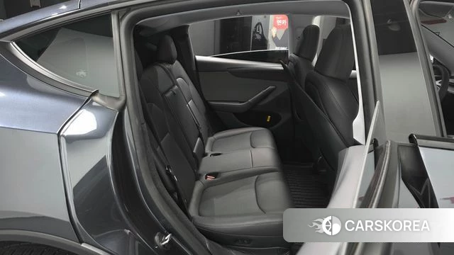 Tesla Model Y 2025 Серый из Кореи, фото 2