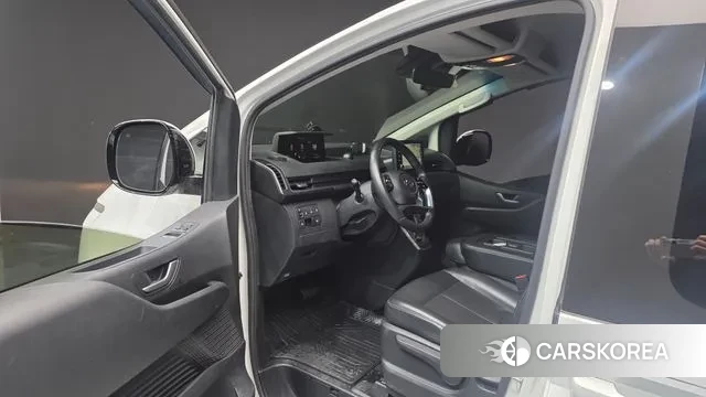 Hyundai Staria 2022 Белый из Кореи, фото 2