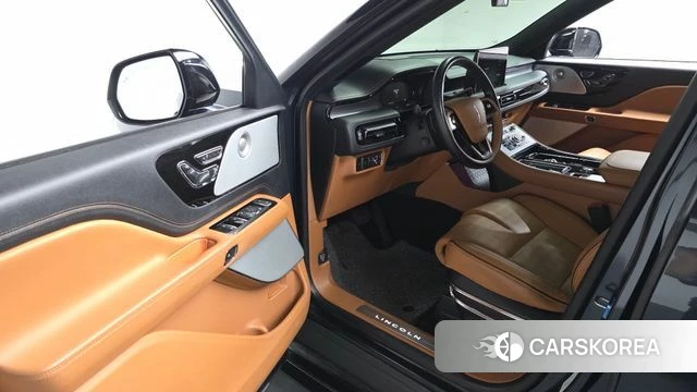 Lincoln Aviator 2nd generation 2023 Синий из Кореи, фото 2