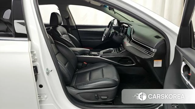 Hyundai The New Grandeur IG Hybrid 2021 Белый из Кореи, фото 2