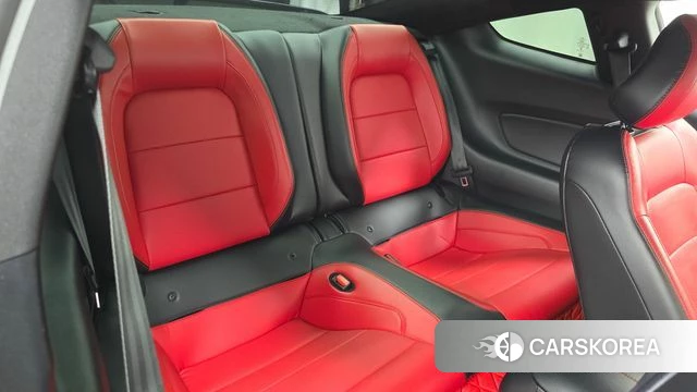 Ford Mustang 2021 Черный из Кореи, фото 2
