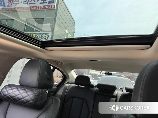 BMW 3 Series (G20) 2022 Белый из Кореи, фото 2