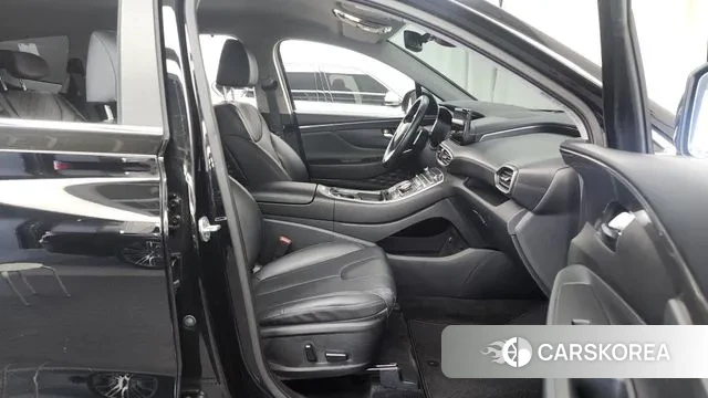 Hyundai The New Santa Fe 2021 Черный из Кореи, фото 2