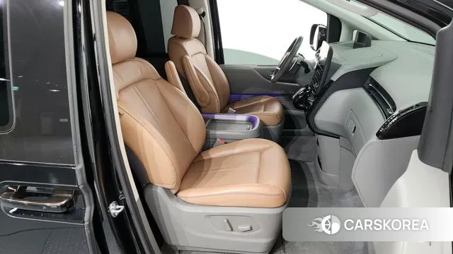 Hyundai Staria 2021 Черный из Кореи, фото 2