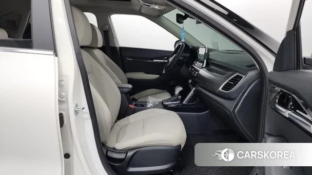 Kia Seltos 2022 Белый из Кореи, фото 2