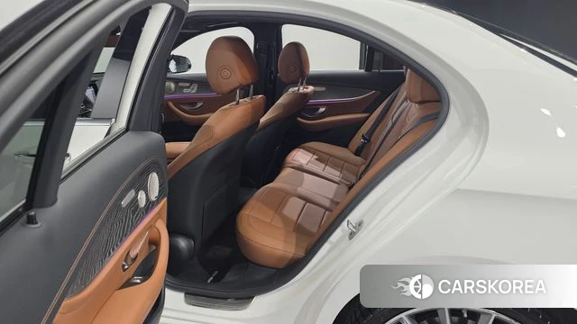 Mercedes-Benz E-Class W213 2021 Белый из Кореи, фото 2