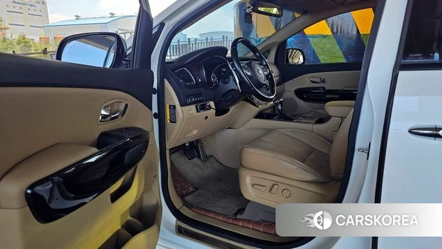 Kia The New Carnival 2018 Белый из Кореи, фото 2