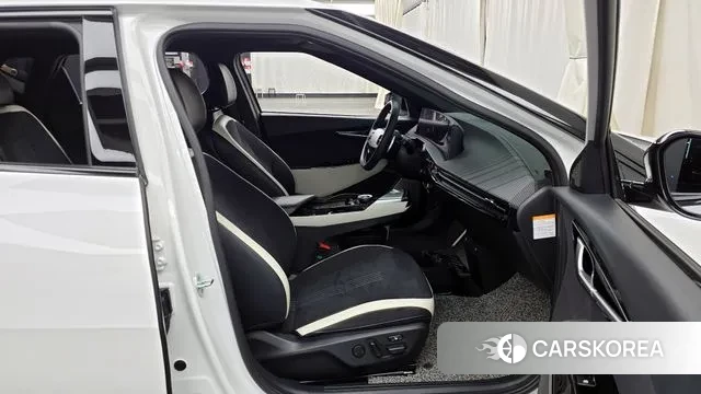 Kia EV6 2022 Белый из Кореи, фото 2