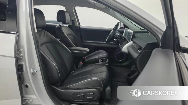 Hyundai Ionic 5 2024 Серебристо-серый из Кореи, фото 2