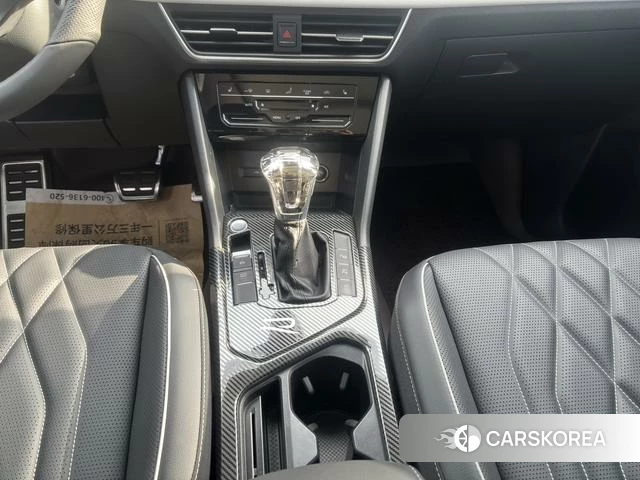 Volkswagen Tiguan L 2023 Белый из Китая, фото 2