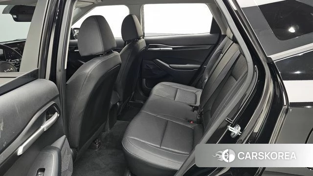 Kia Seltos 2022 Черный из Кореи, фото 2