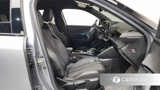 Peugeot e-2008 second generation 2021 Серый из Кореи, фото 2