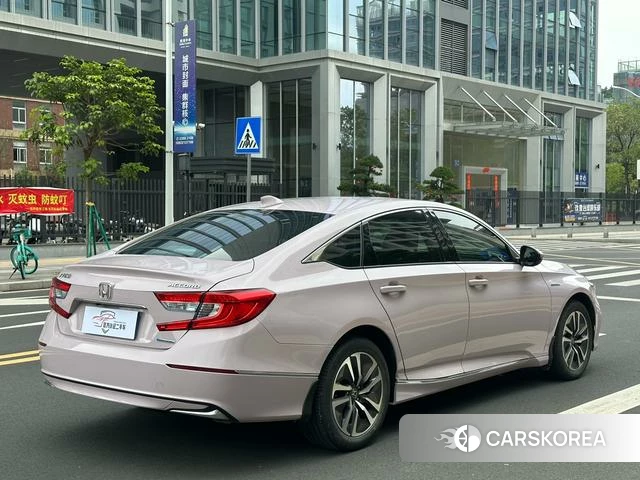 Honda Accord 2021 Белый из Китая, фото 2