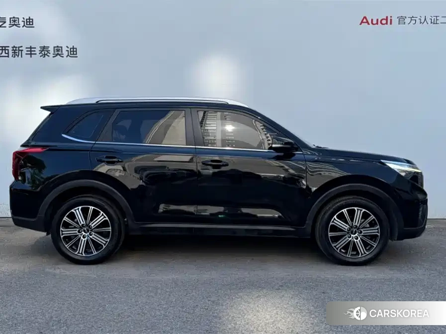 Kia Sportage 2022 Черный из Китая, фото 2