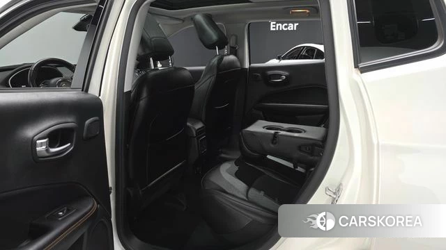 Jeep Compass 2nd Generation 2019 Белый из Кореи, фото 2