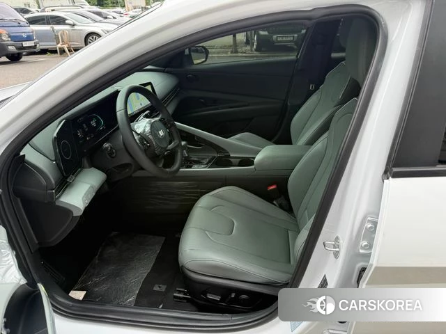 Hyundai The New Avante Hybrid (CN7) 2024 Белый из Кореи, фото 2