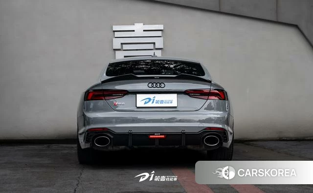 Audi RS 5 2020 Серебристо-серый из Китая, фото 2