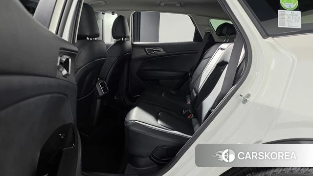 Kia Sportage 5th Generation Hybrid 2022 Белый из Кореи, фото 2