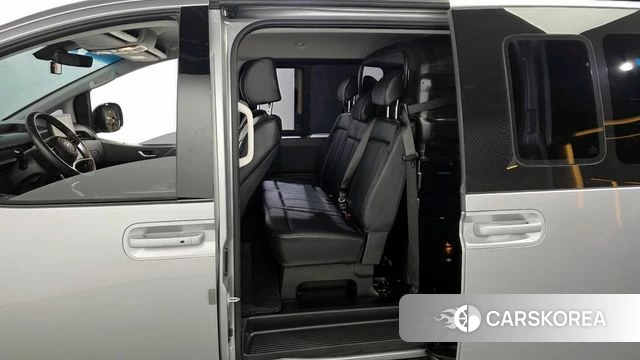 Hyundai Staria 2023 Серебряный из Кореи, фото 2