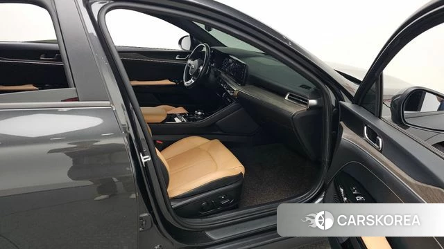 Kia K5 3rd generation 2021 Серый из Кореи, фото 2