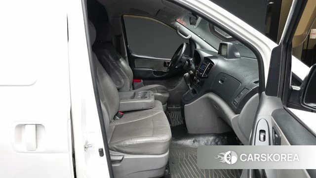 Hyundai The New Grand Starex 2018 Белый из Кореи, фото 2