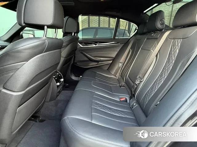 BMW 5 Series (G30) 2020 Серый из Кореи, фото 2