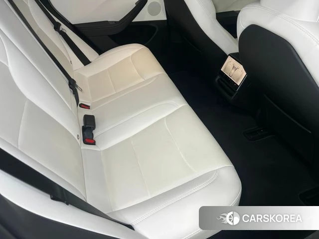 Tesla Model 3 2024 Белый из Кореи, фото 2