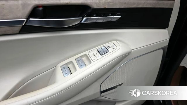 Genesis G90 2019 Черный из Кореи, фото 2