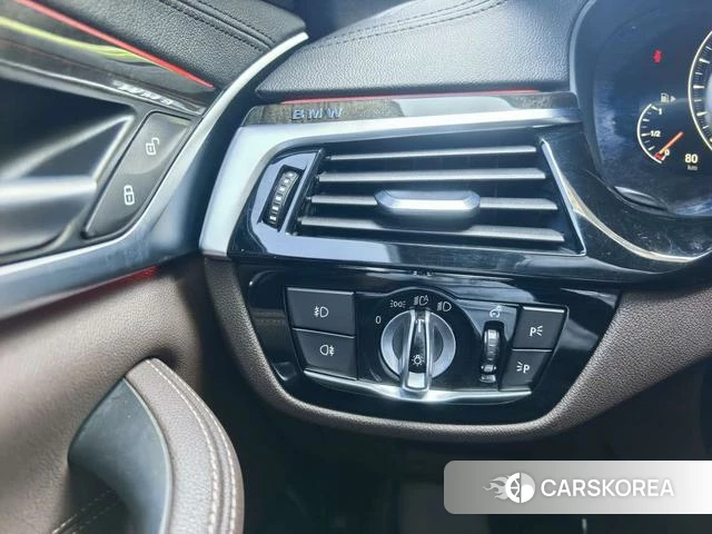 BMW 5 series 2019 Белый из Китая, фото 2