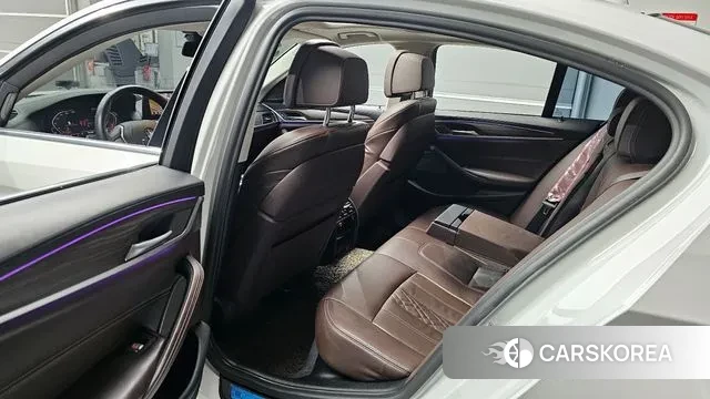 BMW 5 Series (G30) id 3626457 из Кореи 2