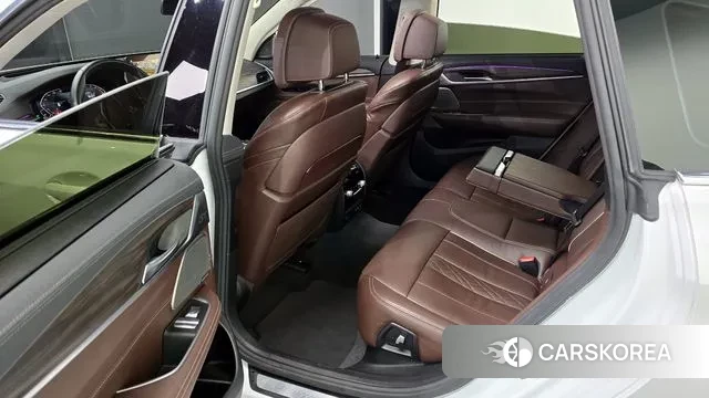 BMW 6 Series GT (G32) 2024 Белый из Кореи, фото 2