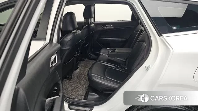 Kia Sportage 5th Generation 2021 Белый из Кореи, фото 2