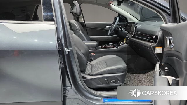Kia Sportage 5th Generation Hybrid 2023 Серый из Кореи, фото 2
