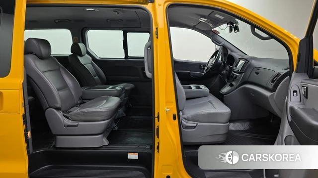 Hyundai The New Grand Starex 2021 Желтый из Кореи, фото 2