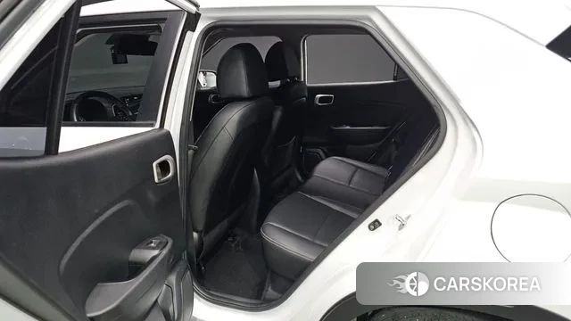 Hyundai Venue 2022 Белый из Кореи, фото 2