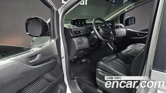 Hyundai Staria 2022 Серебристо-серый из Кореи, фото 2