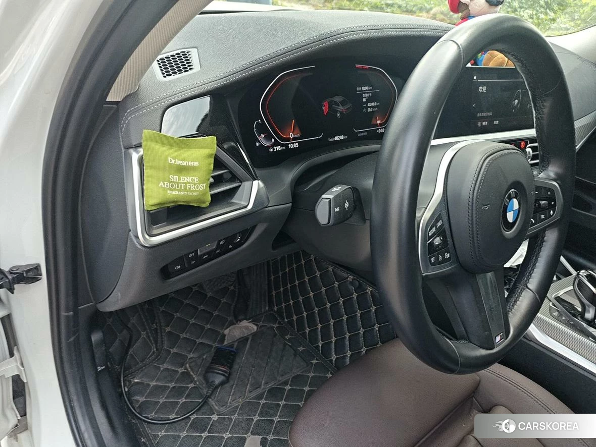 BMW 3 series 2021 Белый из Китая, фото 2