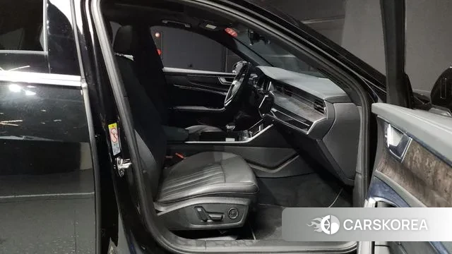 Audi A6 (C8) 2020 Черный из Кореи, фото 2