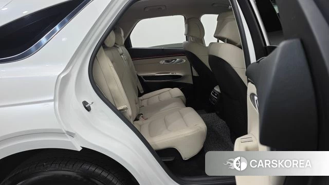 Genesis GV70 2024 Белый из Кореи, фото 2