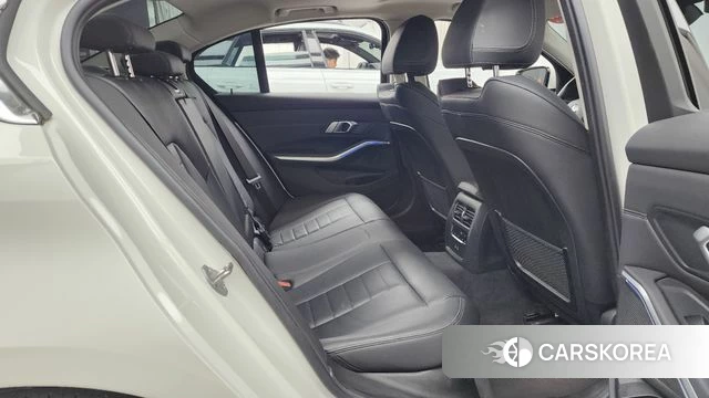 BMW 3 Series (G20) 2022 Белый из Кореи, фото 2