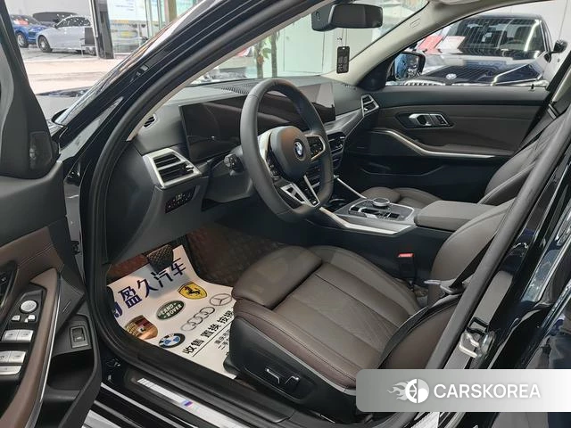 BMW 3 series 2025 Черный из Китая, фото 2