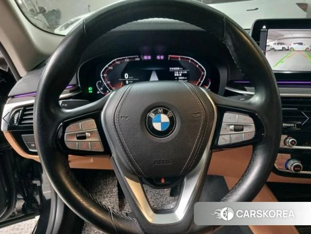 BMW 5 Series (G30) 2020 Черный из Кореи, фото 2
