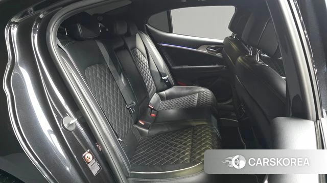 Genesis G70 2018 Черный из Кореи, фото 2