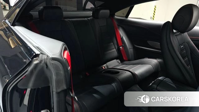 Mercedes-Benz E-Class W213 2023 Белый из Кореи, фото 2