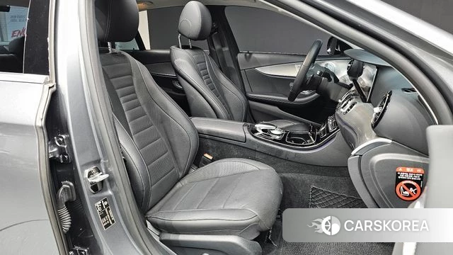 Mercedes-Benz E-Class W213 2019 Серый из Кореи, фото 2