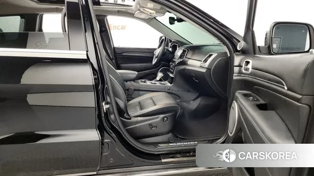 Jeep Grand Cherokee id 3128974 из Кореи 2