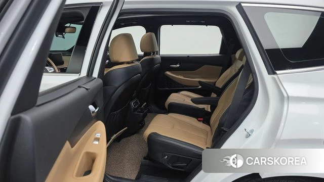 Hyundai The New Santa Fe 2023 Белый из Кореи, фото 2