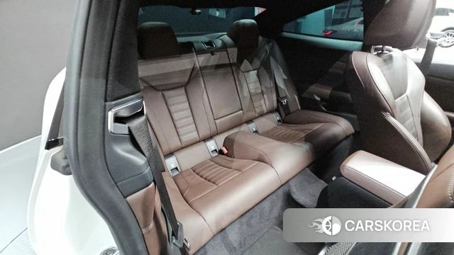 BMW 4 Series (G22) 2021 Белый из Кореи, фото 2
