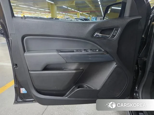 Chevrolet (GM Daewoo) Real New Colorado 2020 Черный из Кореи, фото 2