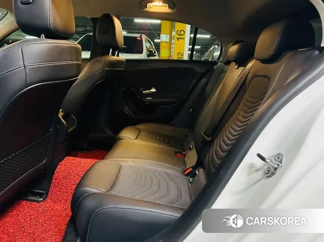 Mercedes-Benz A-Class W177 2019 Белый из Кореи, фото 2